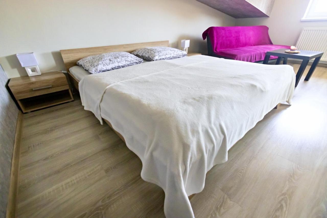 Veľký Slavkov Apartman Theo מראה חיצוני תמונה
