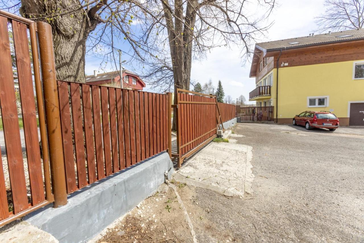 Veľký Slavkov Apartman Theo מראה חיצוני תמונה